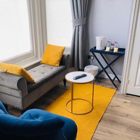 Canterbury Accommodations With Free Car Park Onsite And High Speed Wifi Exteriér fotografie