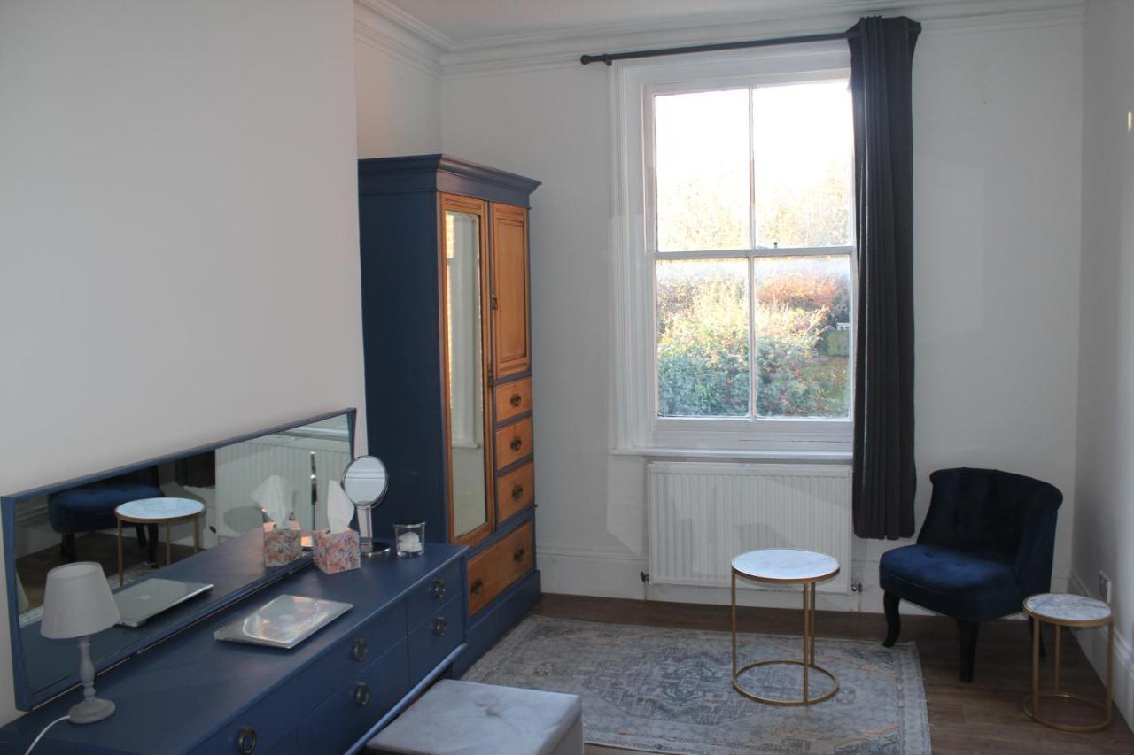Canterbury Accommodations With Free Car Park Onsite And High Speed Wifi Exteriér fotografie